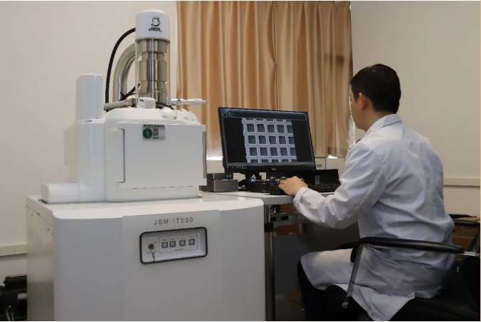 國立觀察|超臨界發(fā)泡鞋底 高端運(yùn)動(dòng)鞋新趨勢(shì)？